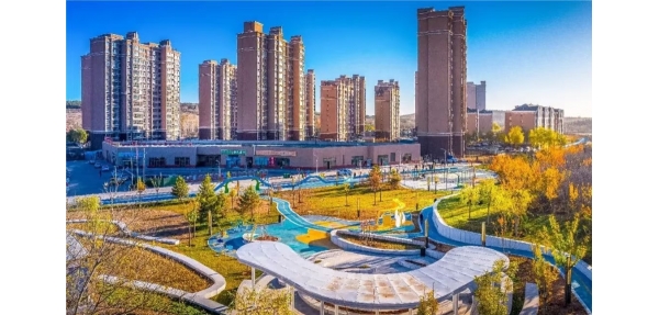 便民新舉措!阿勒騰席熱鎮(zhèn)"環(huán)保椅"上線 打造城市會(huì)客廳新風(fēng)景